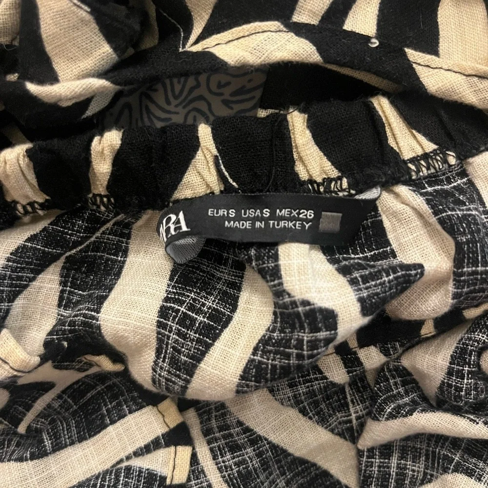 Zebra Print Ruffle Top - Picture 2 of 2